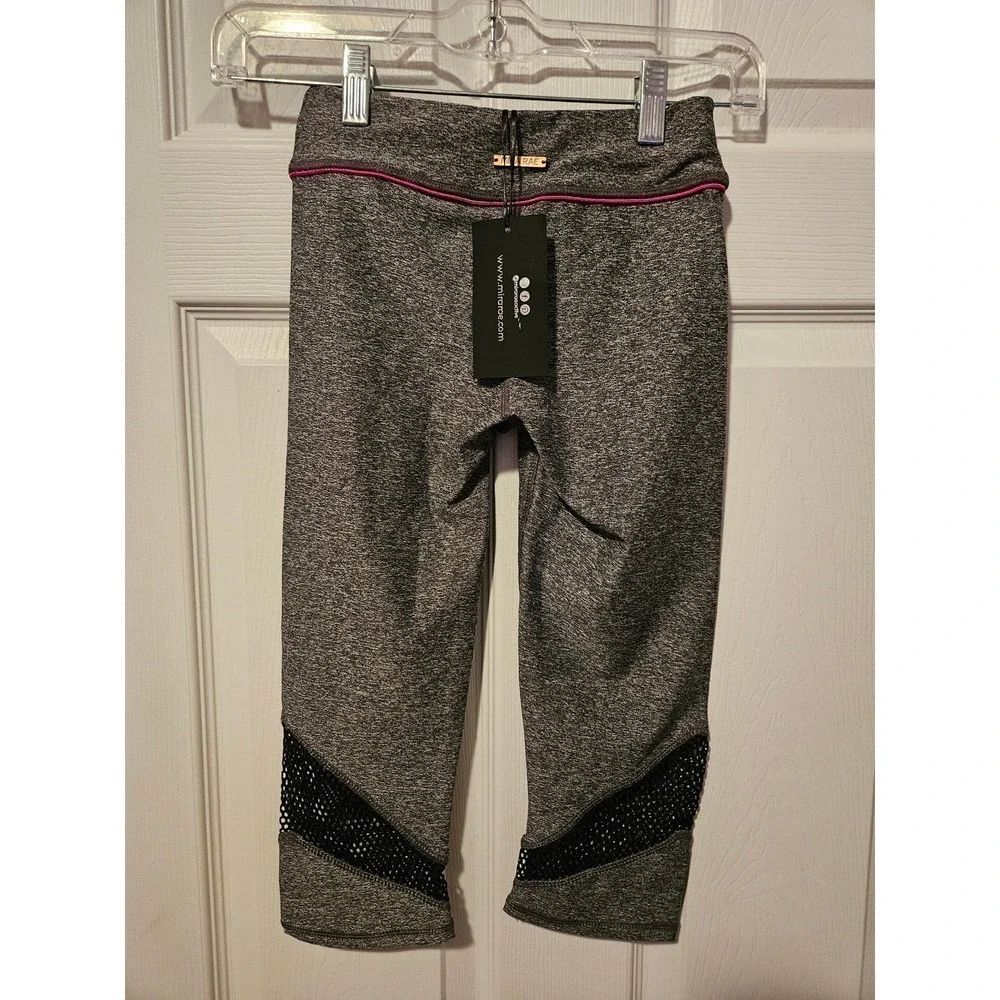 NWT Mira Rae gray cropped leggings lace detail‎ size 8/9